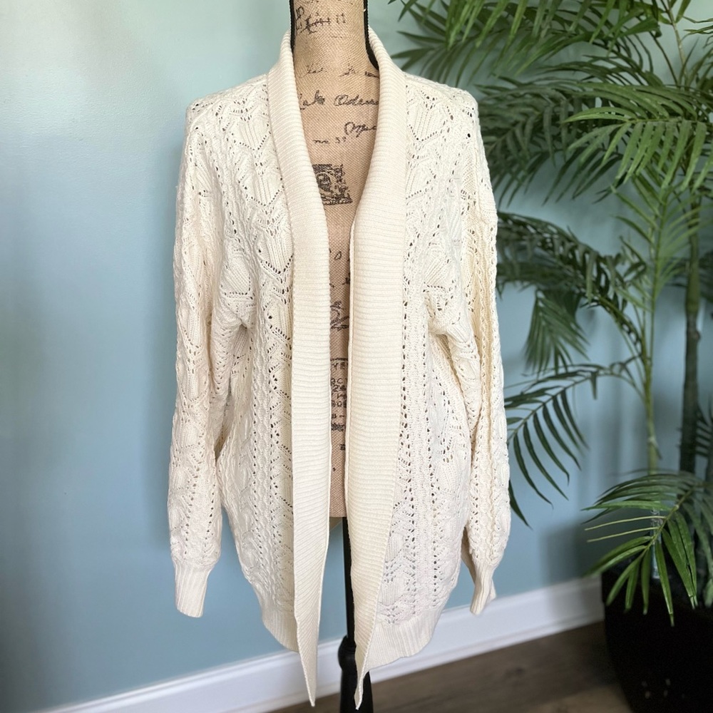 Cozy cream long open cardigan sweater with pockets